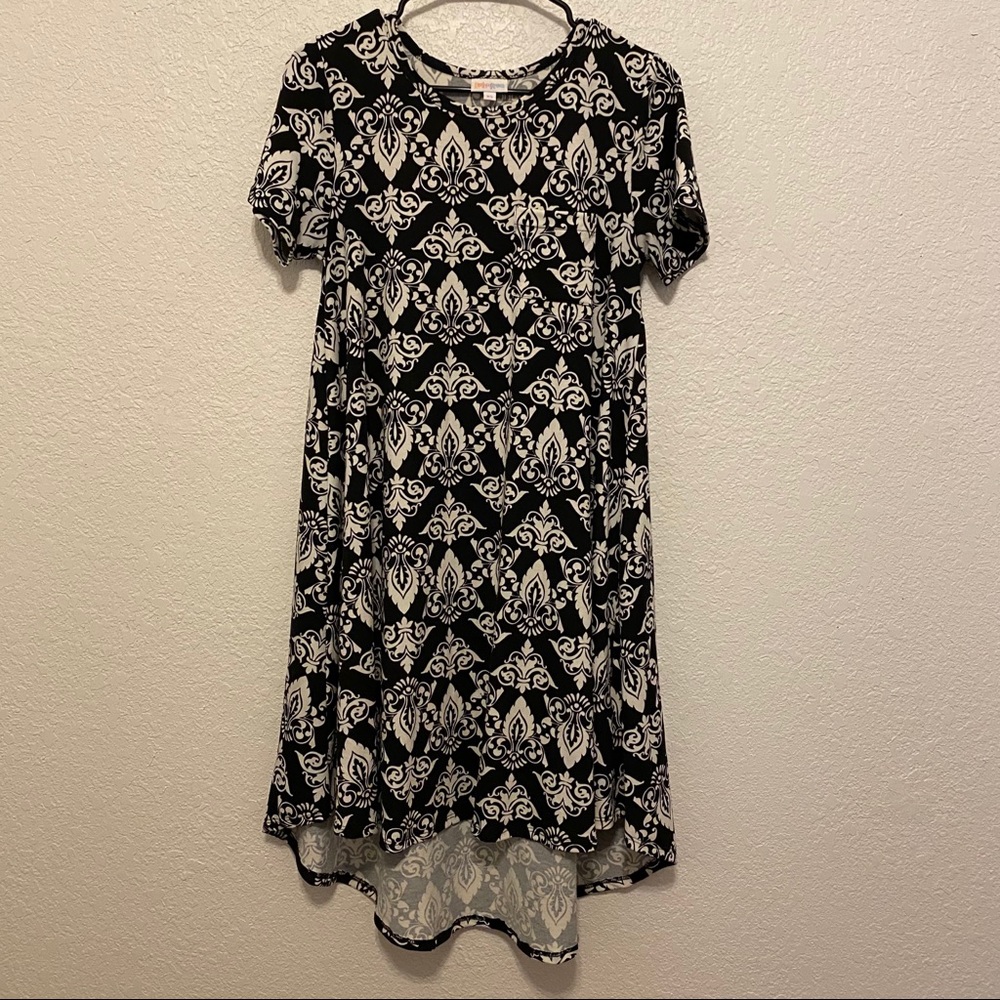 LulaRoe Carly Black and White Dress